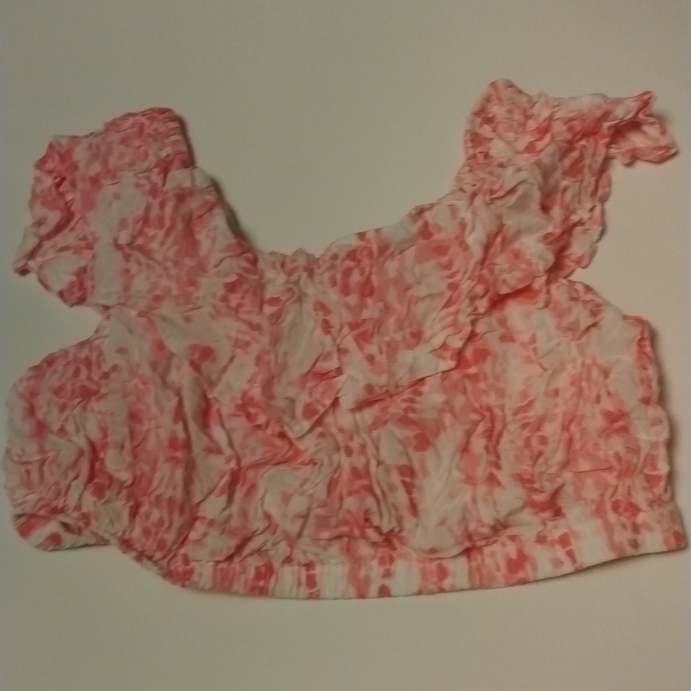 VS CUTE Ruffled Top - Picture 5 of 5